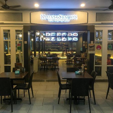 Zayah Homestudio Near Bukit Jalil / Mines Seri Kembangan Esterno foto